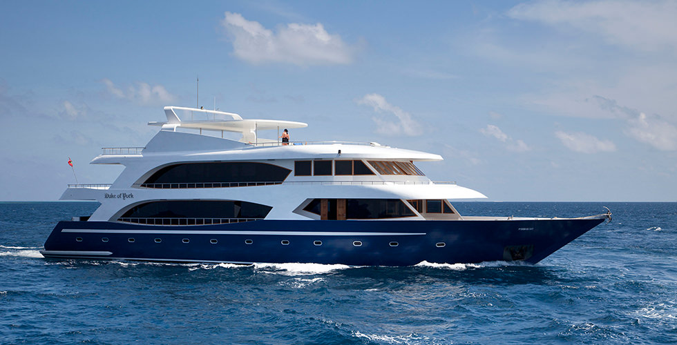 liveaboard dive yacht